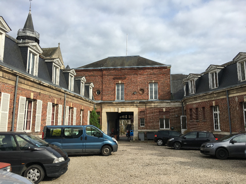 Eu bureaux à louer vue cour intérieure