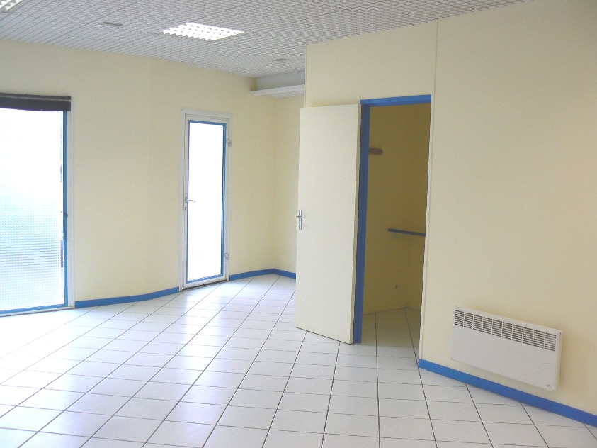 intérieur cellule commerciale à louer à Abbeville