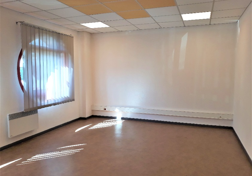 LOCATION BUREAU SAINT LAURENT BLANGY