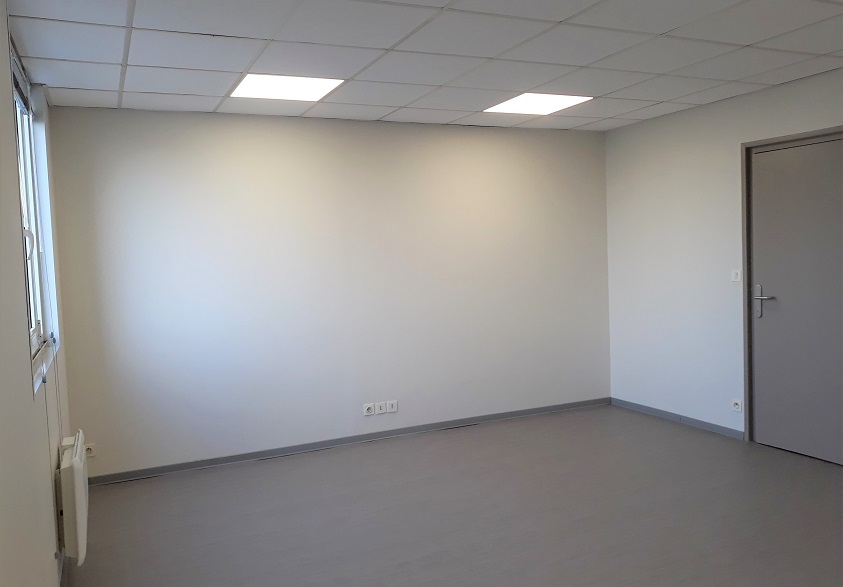 LOCATION BUREAU SAINT LAURENT BLANGY
