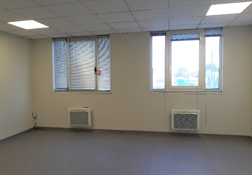 LOCATION BUREAU SAINT LAURENT BLANGY