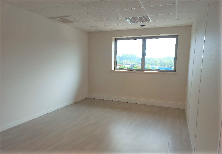 LOCATION BUREAUX DOURGES
