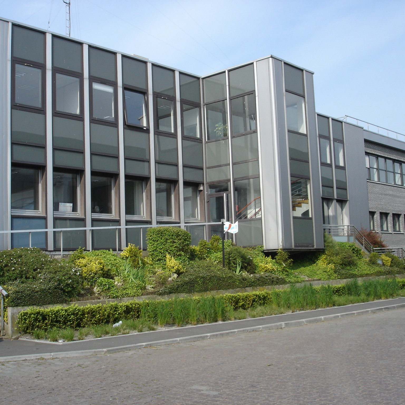 Bâtiment administratif 16 05 05 Bâtiment administratif 16 05 05
